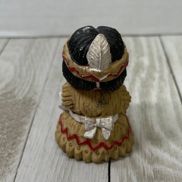 Vintage Native American Boy and Girl Figurines Thanksgiving Children Resin - Picture 8 of 10